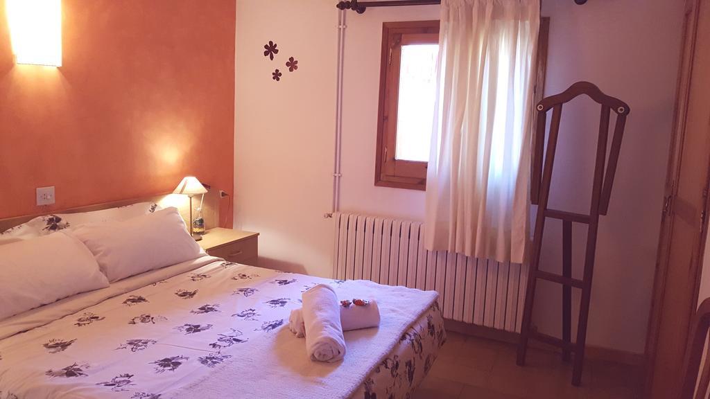 Hostal La Cuineta De Cal Triuet Госоль Экстерьер фото